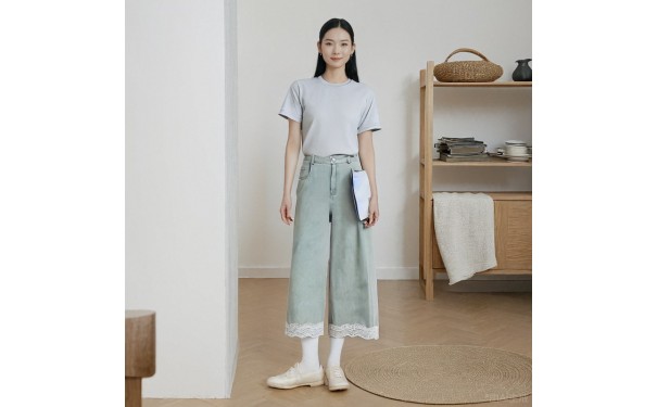 温碧霞代言IRENENA服装春季新款时尚百搭显瘦蕾丝蓝色阔腿牛仔裤-- 苏州村野匹夫户外运动用品有限公司